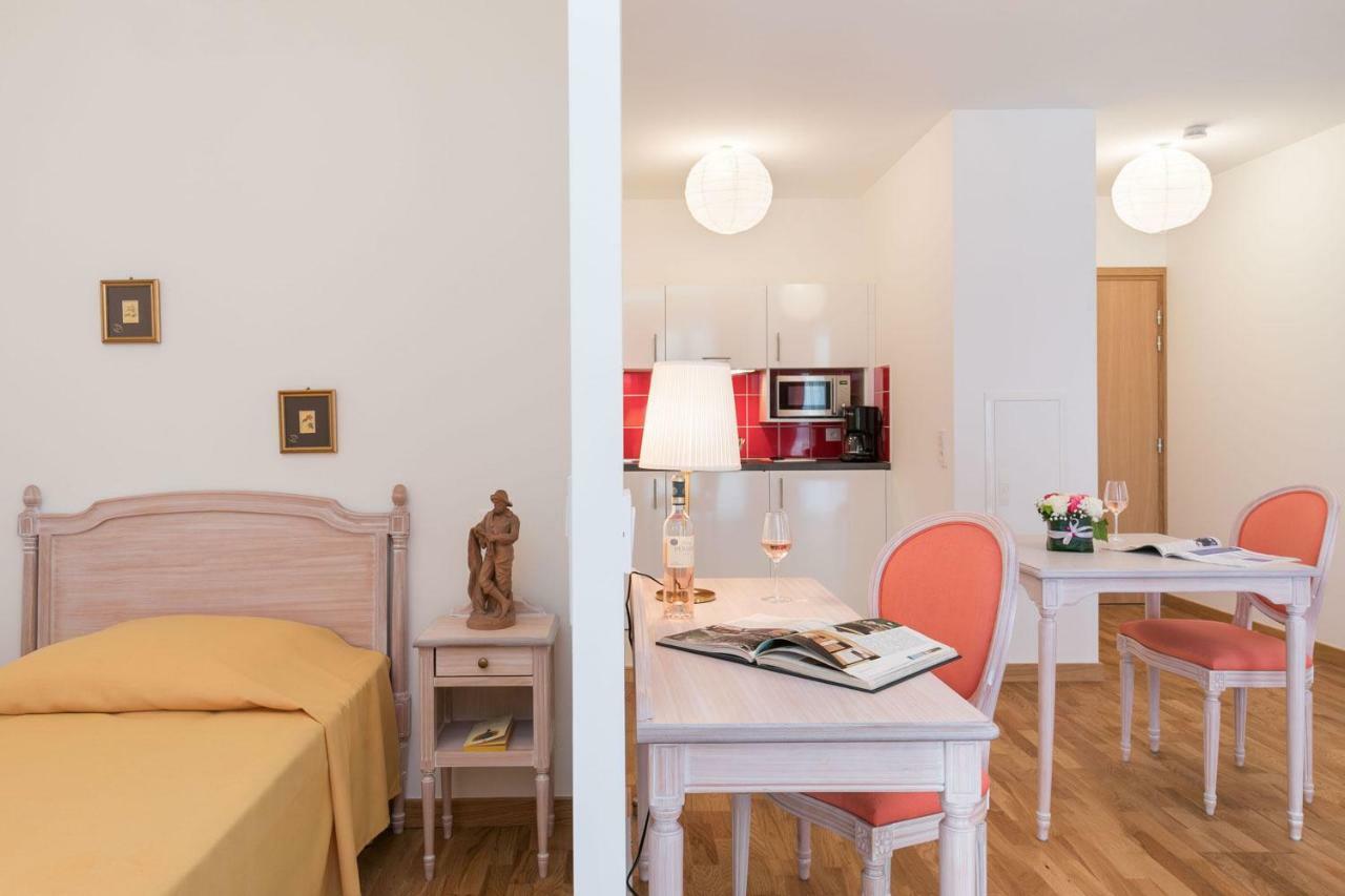 MEDICIS HOME Nice Saint -Laurent- Du -Var Extérieur photo